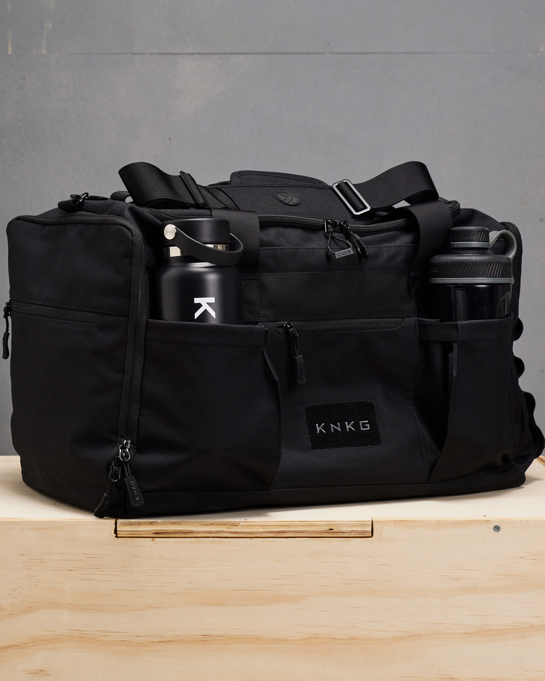 KNKG Core Duffel Black