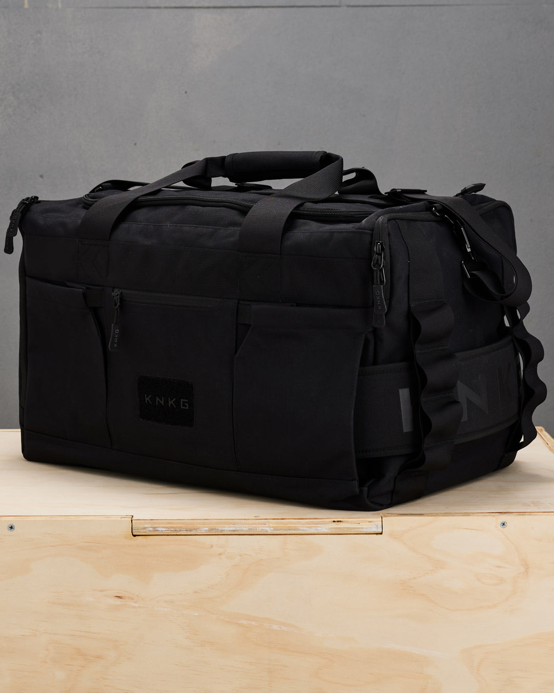 KNKG Core Duffel Black