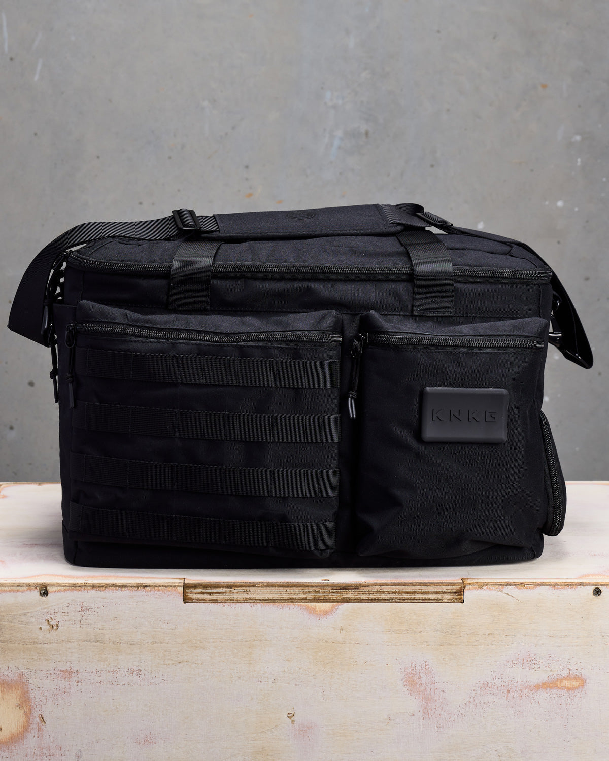 KNKG Conquer Duffel Black