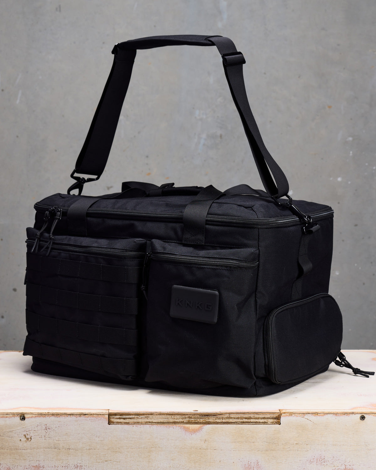 KNKG Conquer Duffel Black