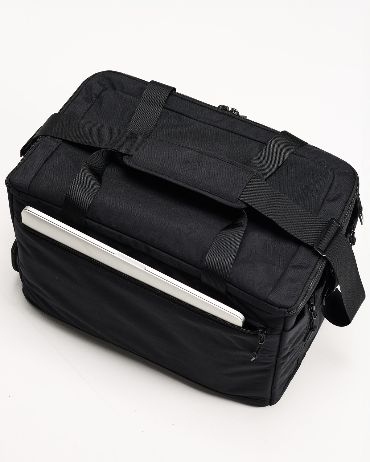 KNKG Conquer Duffel Black